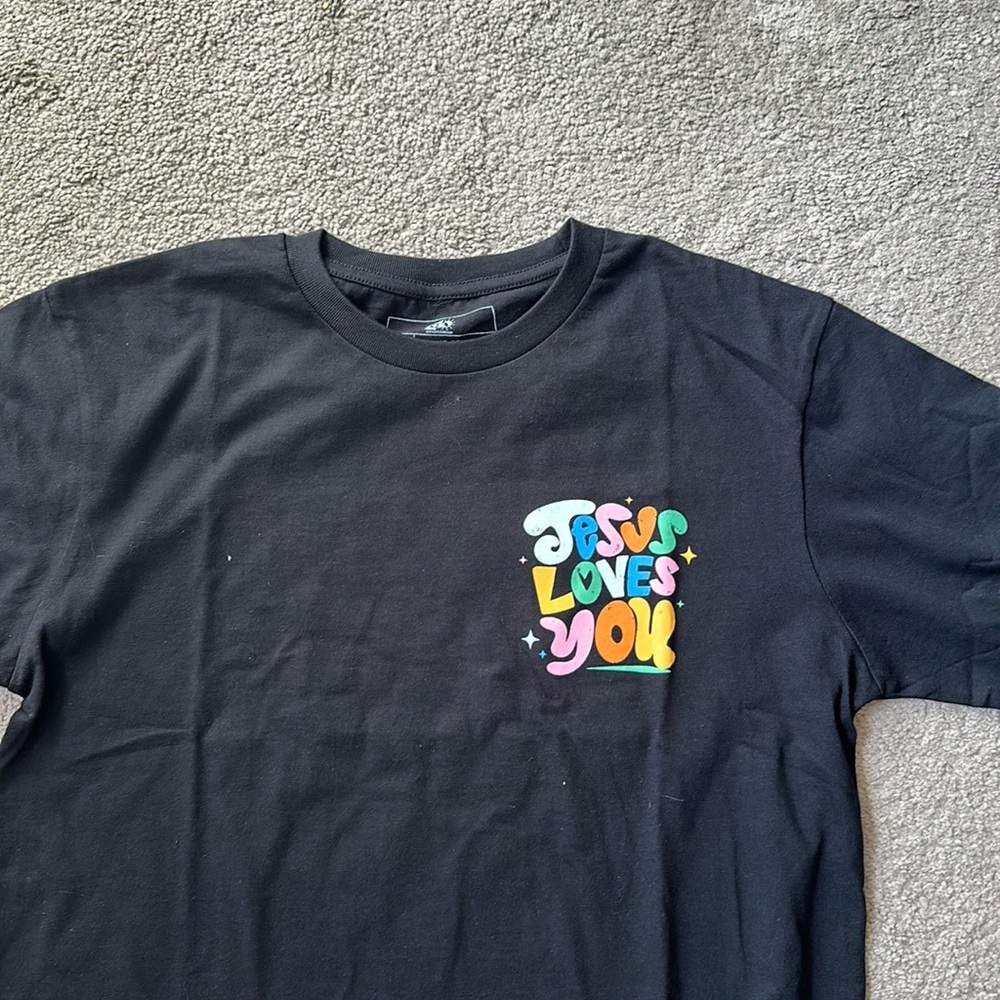 Jesus Loves you t-shirt